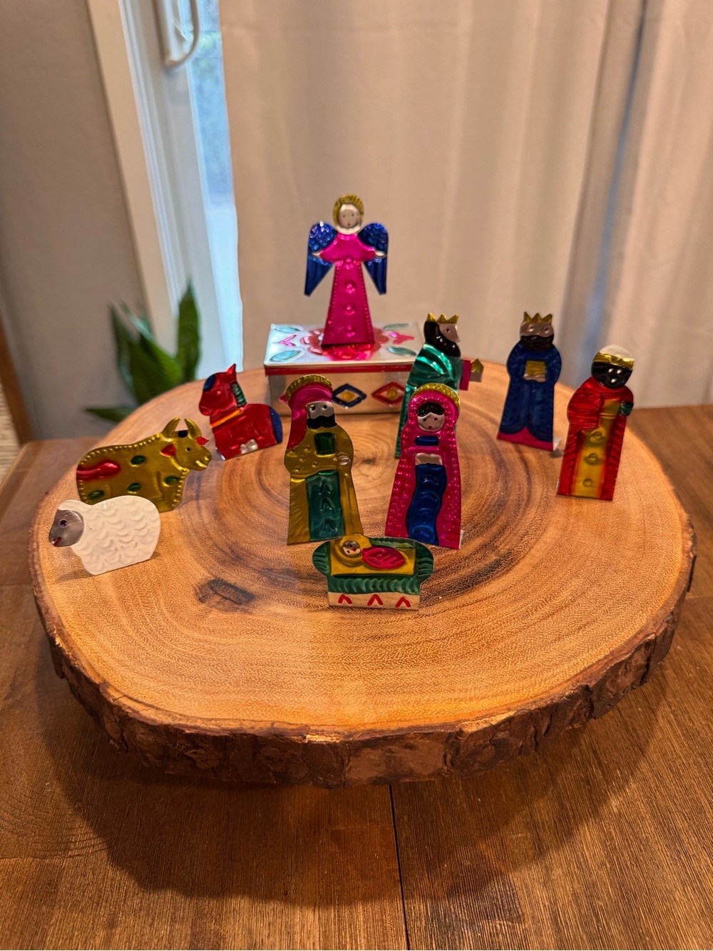 Small metal Nativity Set